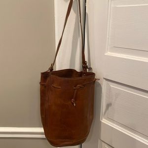 G H BASS - genuine leather bucket purse